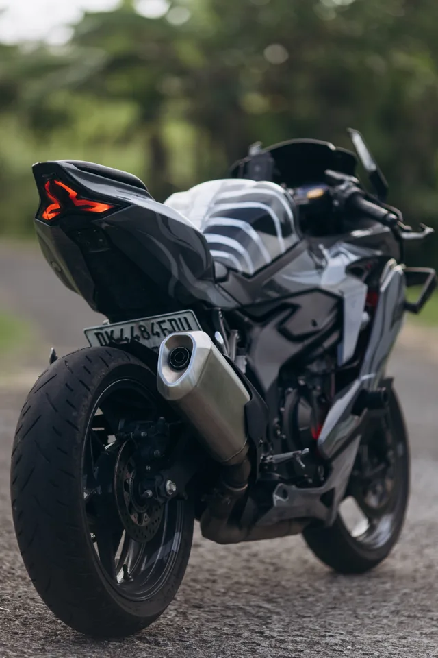 Big Bones — аренда мотоцикла Kawasaki ZX-25R 250cc на Бали, фото 4