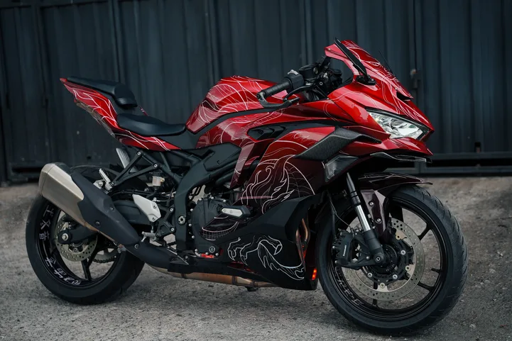 Red Dragon — Kawasaki ZX-25R 250cc motorcycle rental in Bali