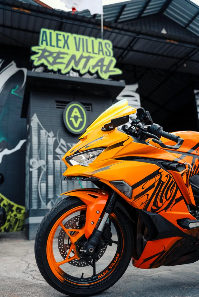 Tiger — аренда мотоцикла Kawasaki ZX-25R 250cc на Бали