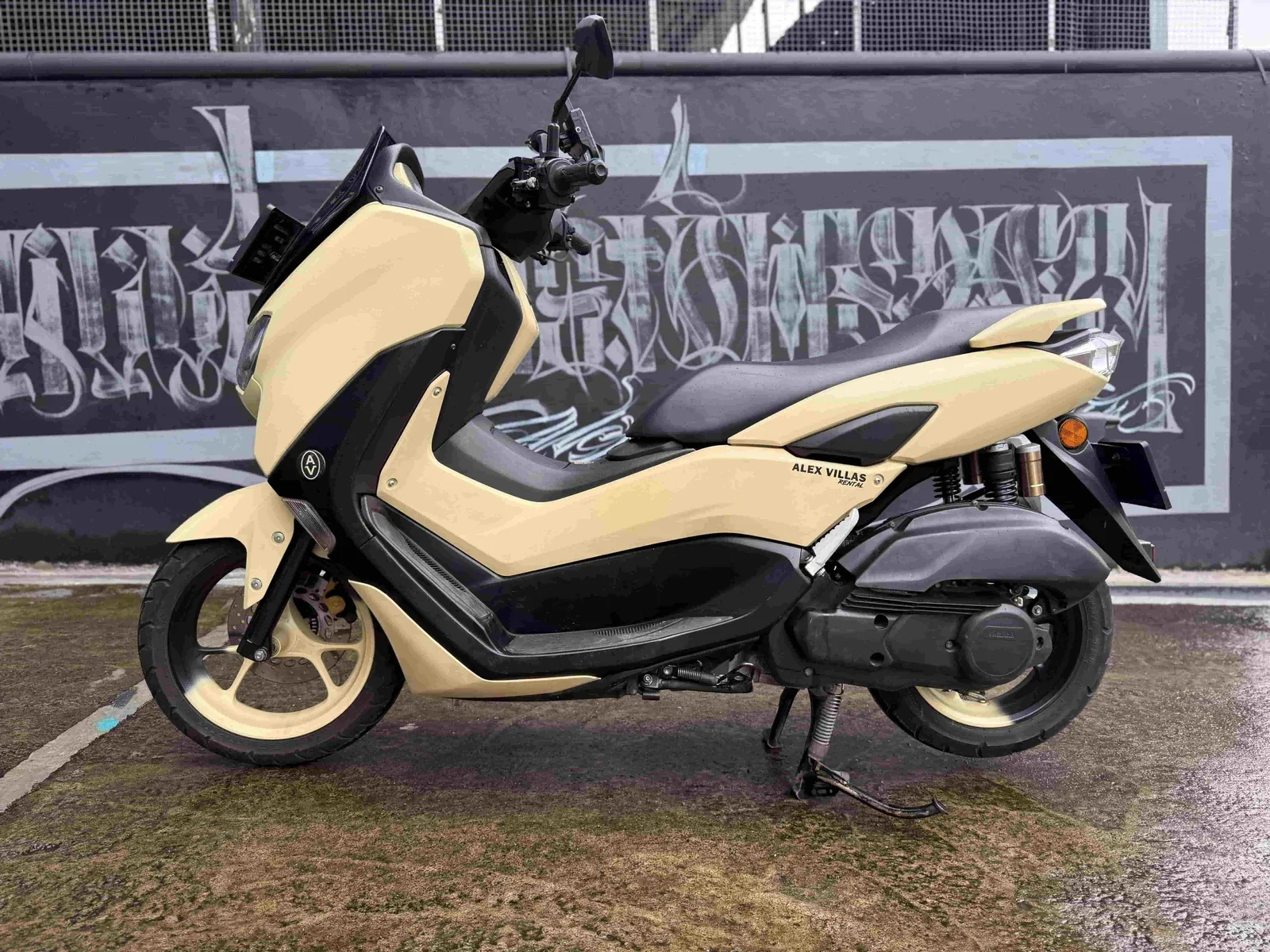 Beige Yamaha NMAX 155cc scooter rental in Bali