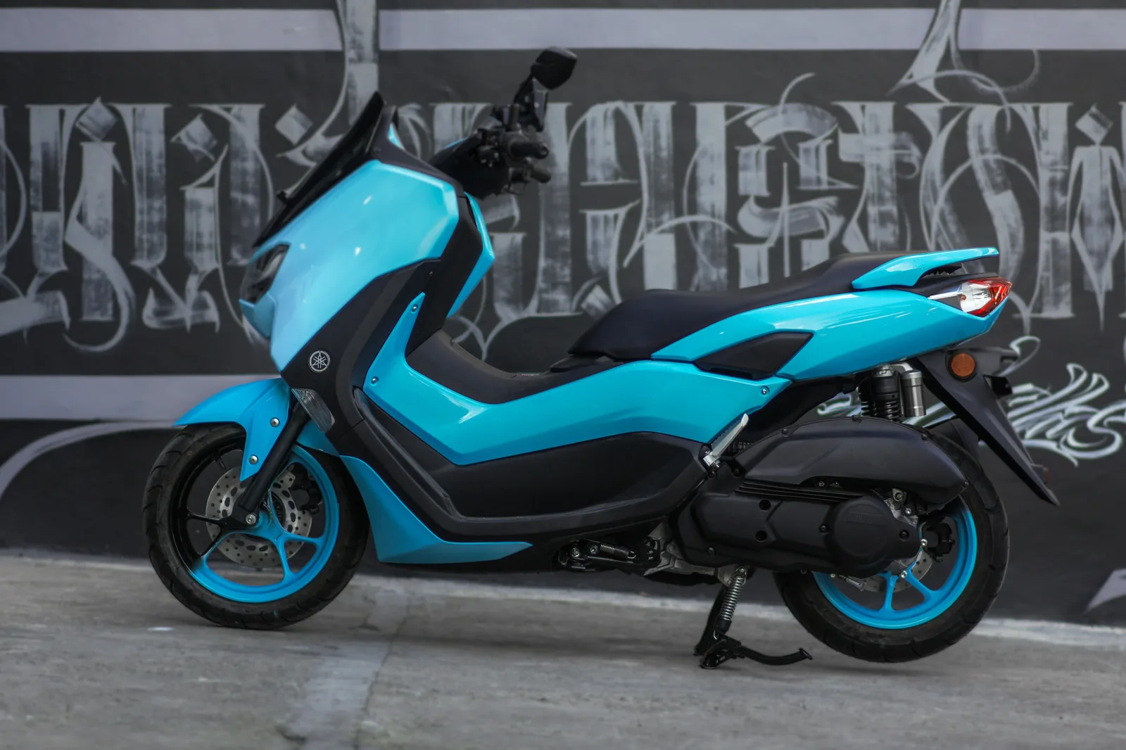 Light Blue Yamaha NMAX 155cc scooter rental in Bali