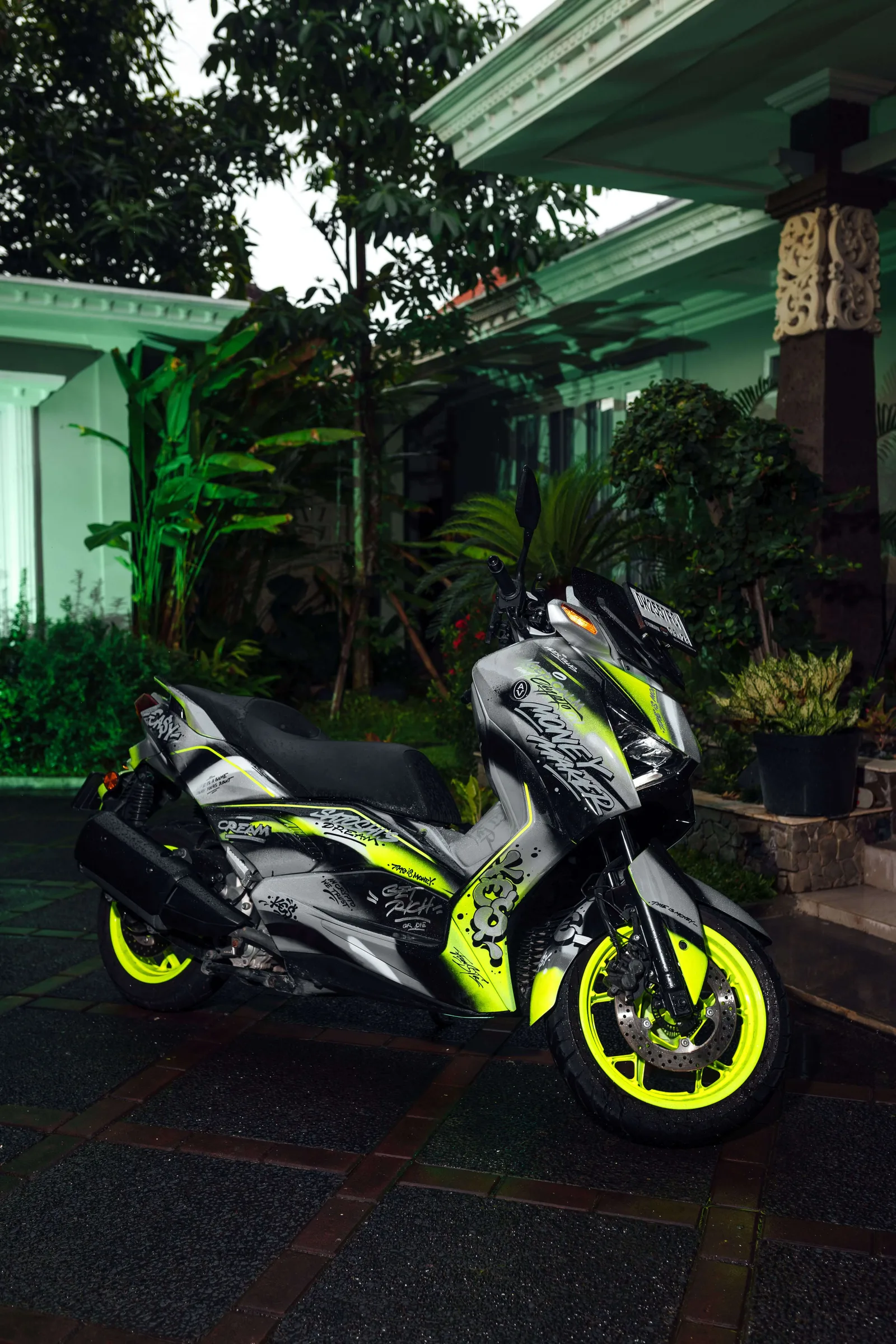 Ca$h — Yamaha XMAX Limited 250cc scooter rental in Bali