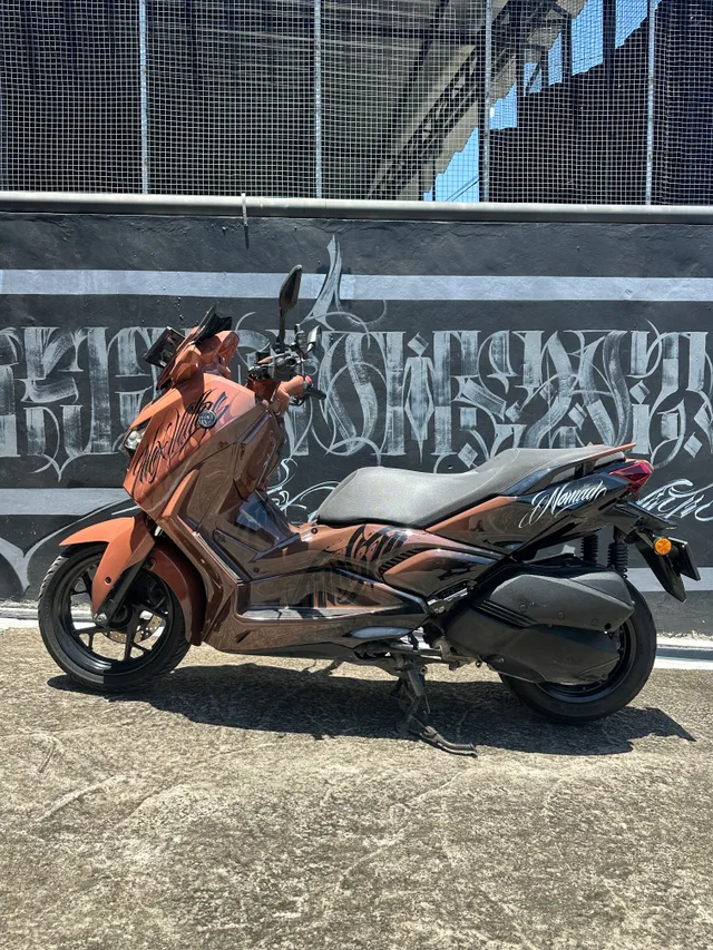 Chocolate — Yamaha XMAX Limited 250cc scooter rental in Bali, photo 5