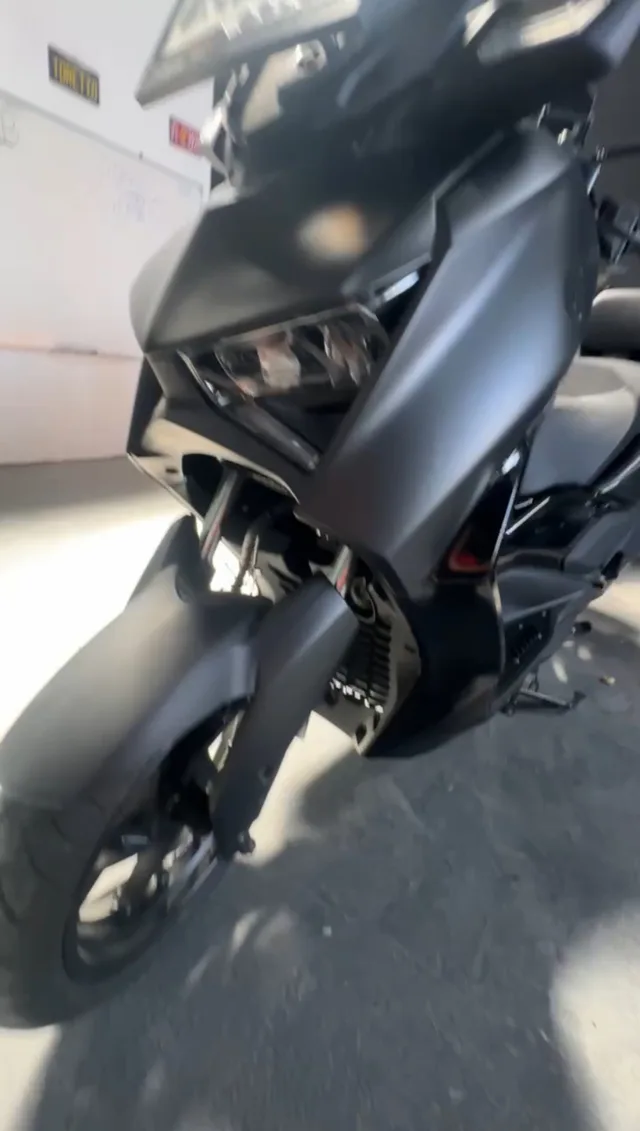 Black Yamaha XMAX 250cc scooter rental in Bali
