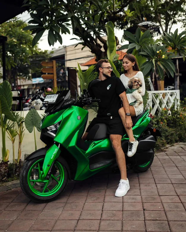 Green Candy Yamaha XMAX 250cc scooter rental in Bali