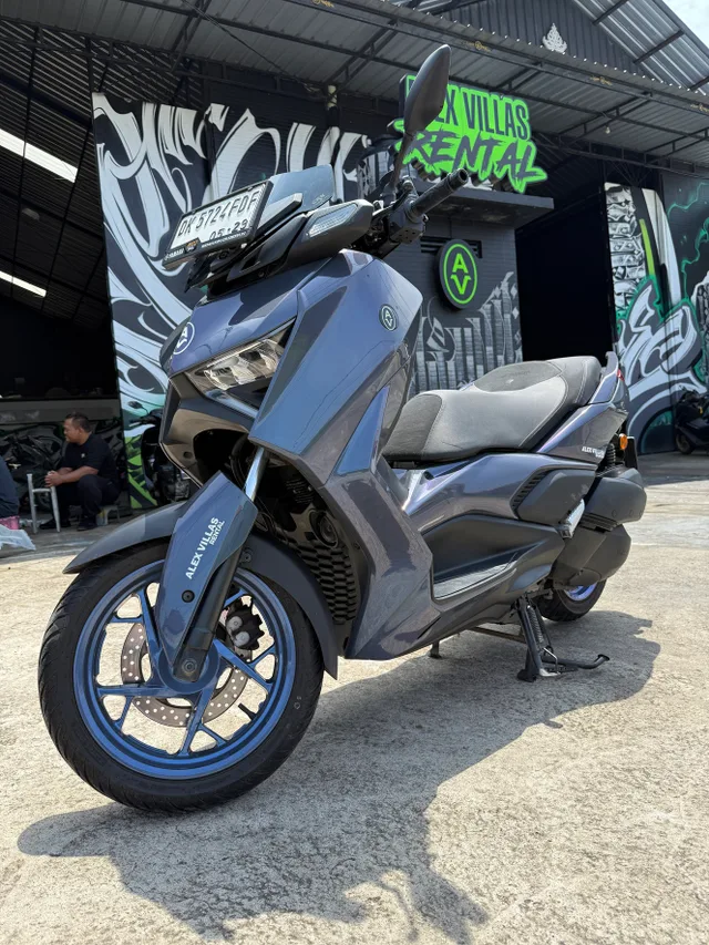 Grey Yamaha XMAX 250cc scooter rental in Bali