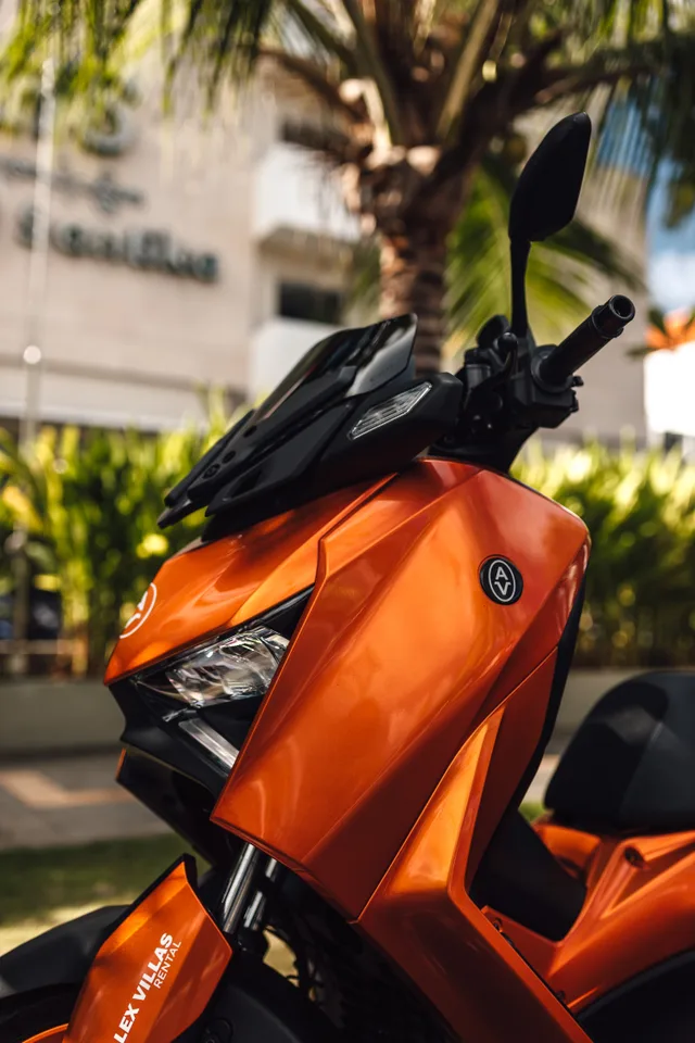 Orange Candy Yamaha XMAX 250cc scooter rental in Bali, photo 3