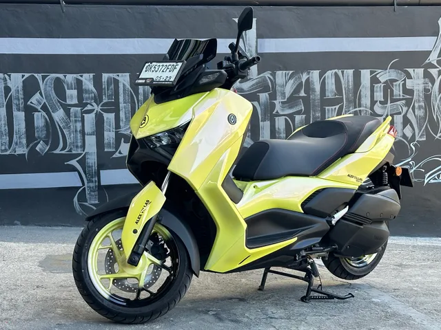 Yellow Yamaha XMAX 250cc scooter rental in Bali